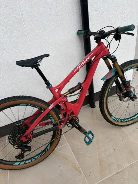 Yeti SB5 Beti - C/Series / GX 2016
