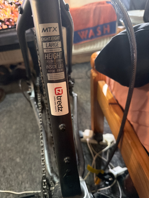 Boardman MTX-E 8.8 Electric Hybrid Bike – 2025