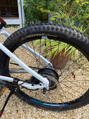 Rockrider E-ST100 2023