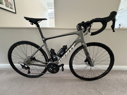 Giant Defy Advanced 2 Carbon Road 2026