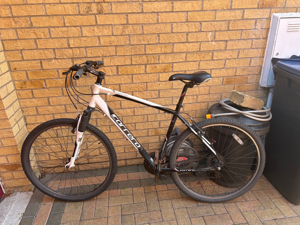 Carrera Crossfire 1 Mens Hybrid Bike 2020