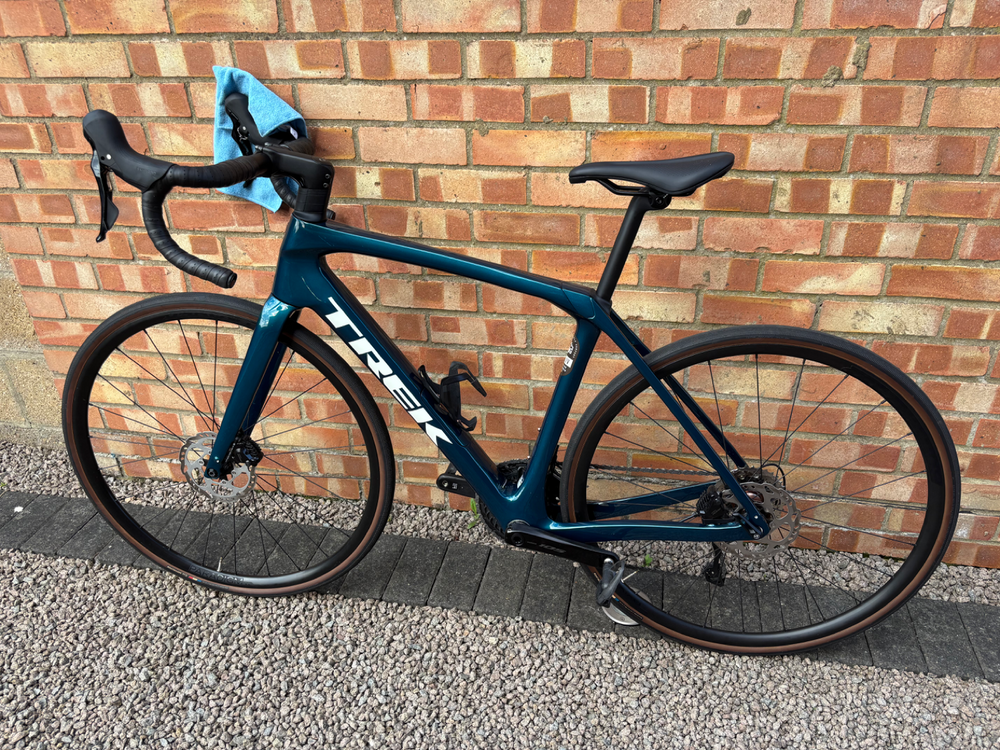 Trek Domane SL 5 Gen 4 Carbon Road 2024