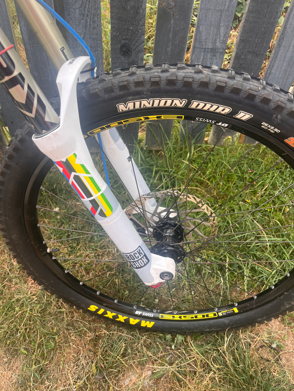 Giant Glory Advanced Downhill 2024