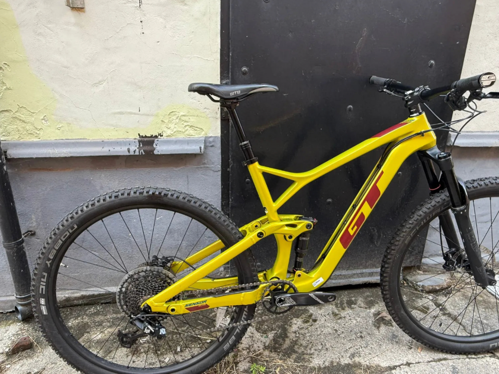 GT Sensor Carbon Elite 2020