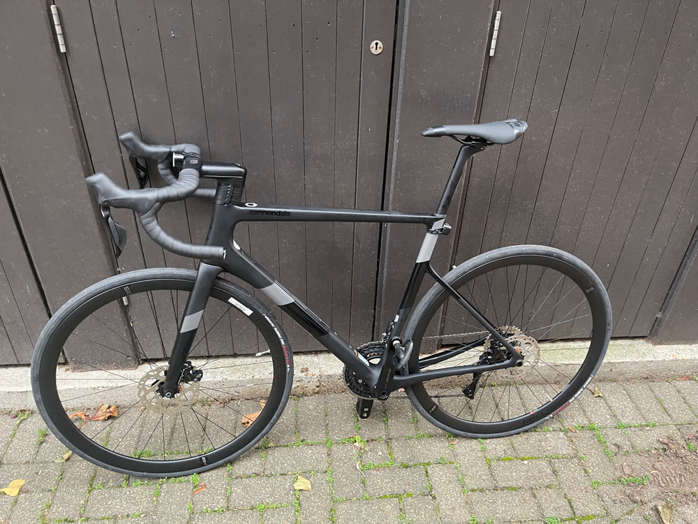 Cannondale SuperSix EVO Carbon Disc 105 Di2 2023