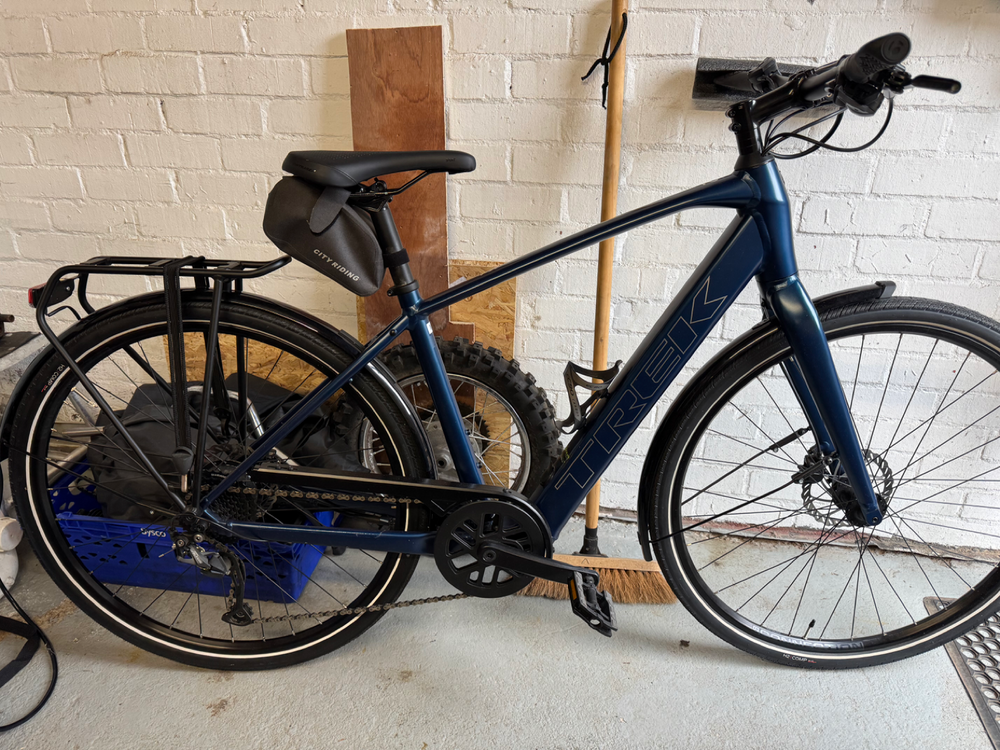 Trek FX+ 2 2023