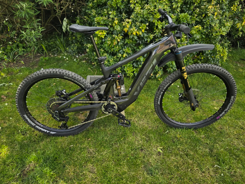 Yeti LTe C2 Podium Edition MX AXS 2026
