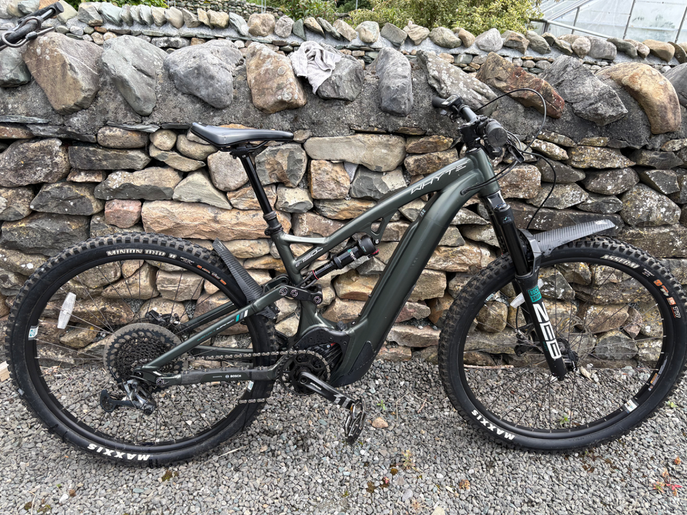 Whyte E-150 RS 29er v1 2021