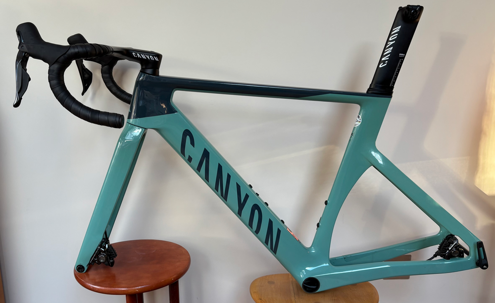 Canyon Aeroad CF SLX 8 Disc AXS 2022 Canyon Aeroad CF SLX 8 Disc AXS 2022