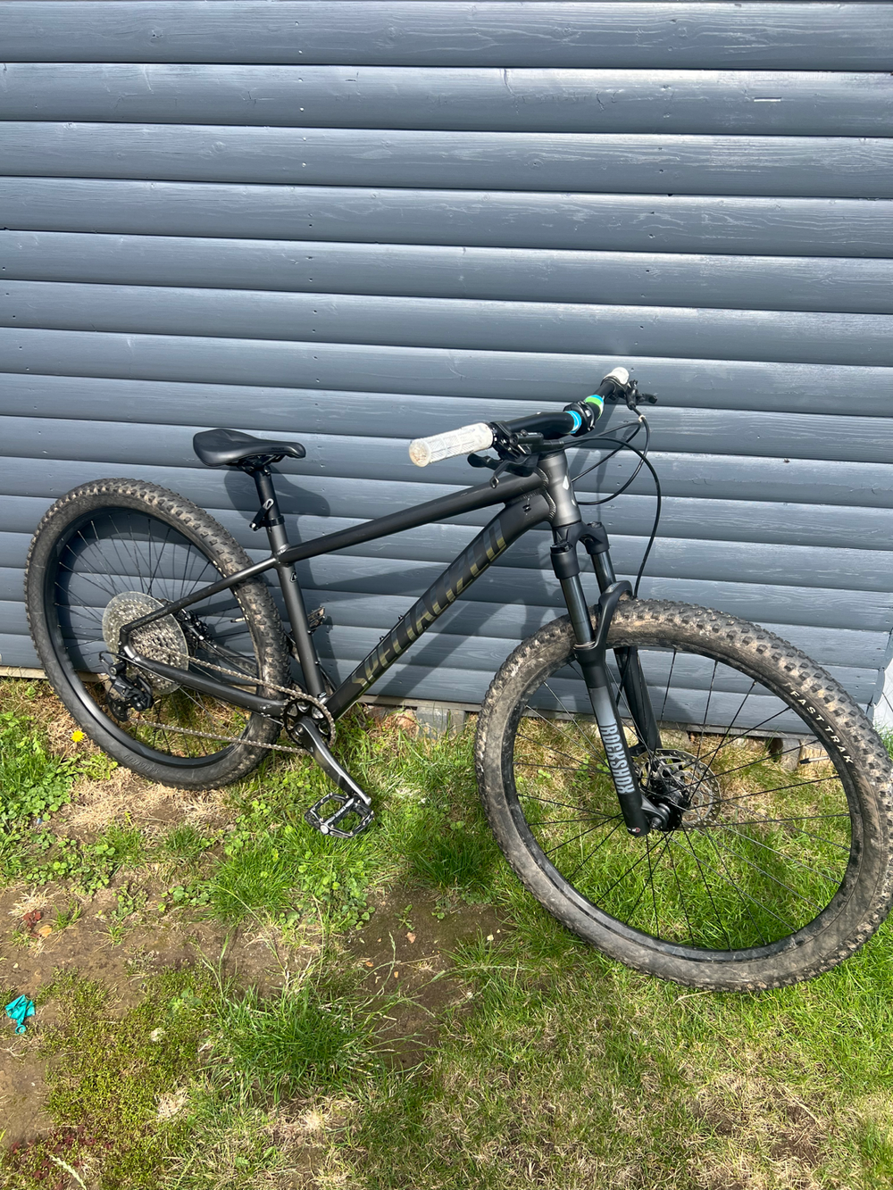 Specialized Rockhopper Expert KH 27.5 2024