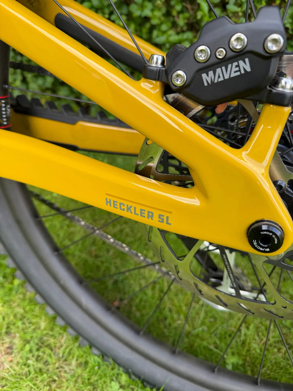 Santa Cruz Heckler SL 1.1 C Carbon MX 90 Yellow Stunning New Only 1 Month Ago 2026