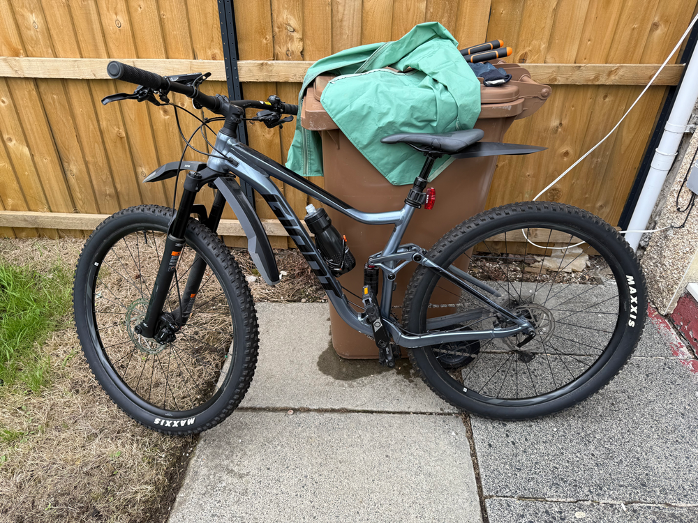 Giant Stance 29 2 2022