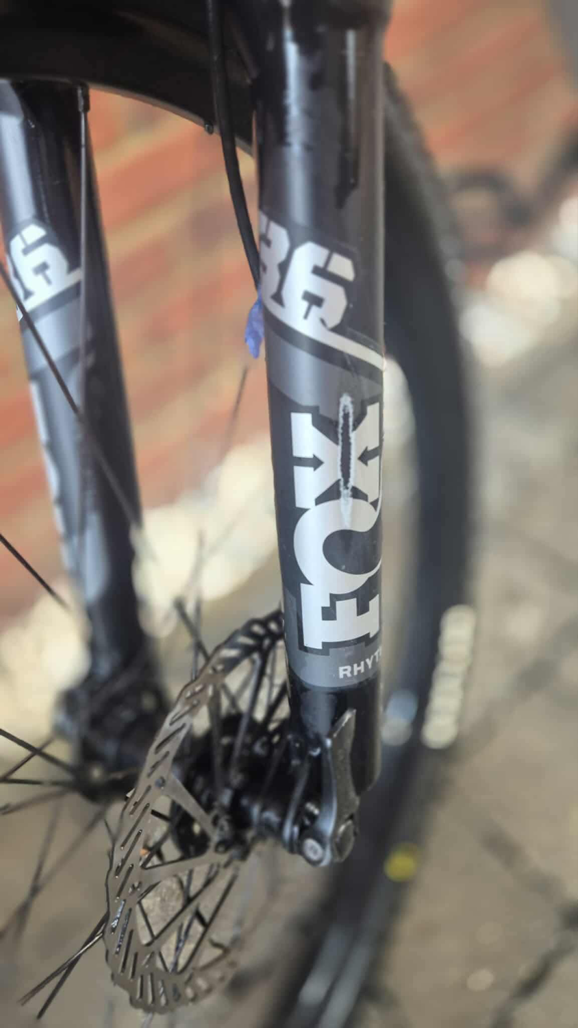 Specialized Status 140 2022