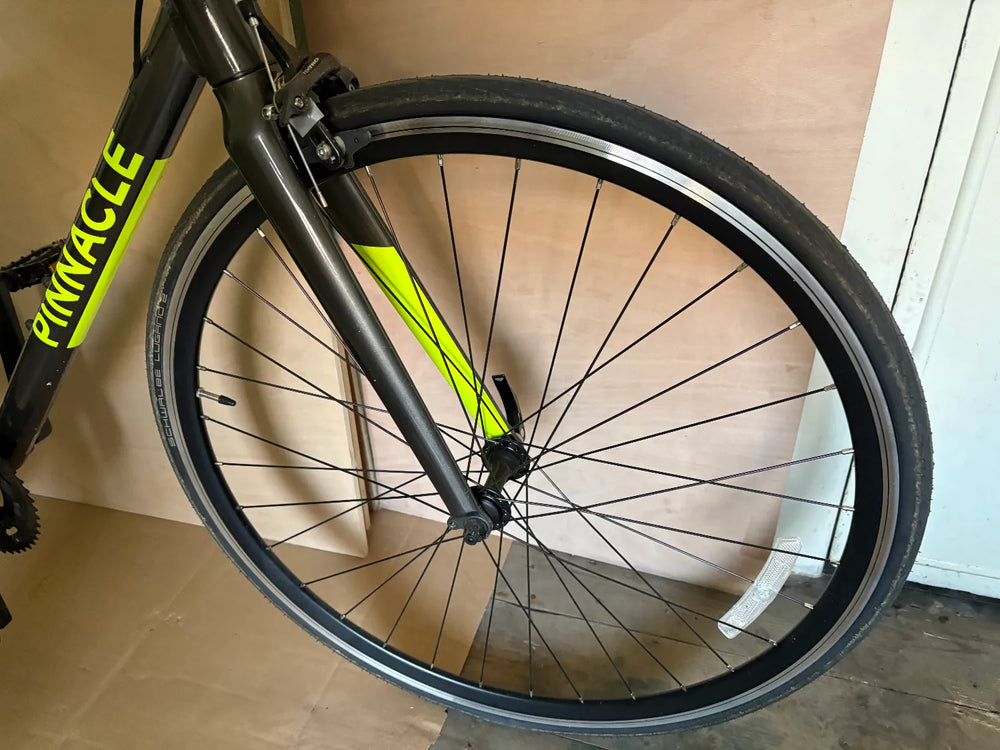 Pinnacle Laterite 1 Road Bike 2023