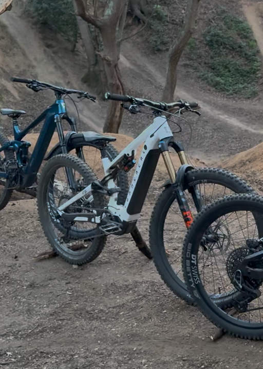 Commencal Meta Power SX 800 Rockshox Pure White EMTB 2025