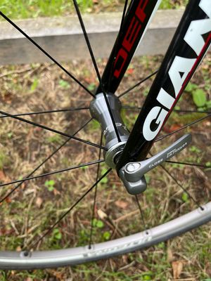 Giant Defy Composite 2 2012