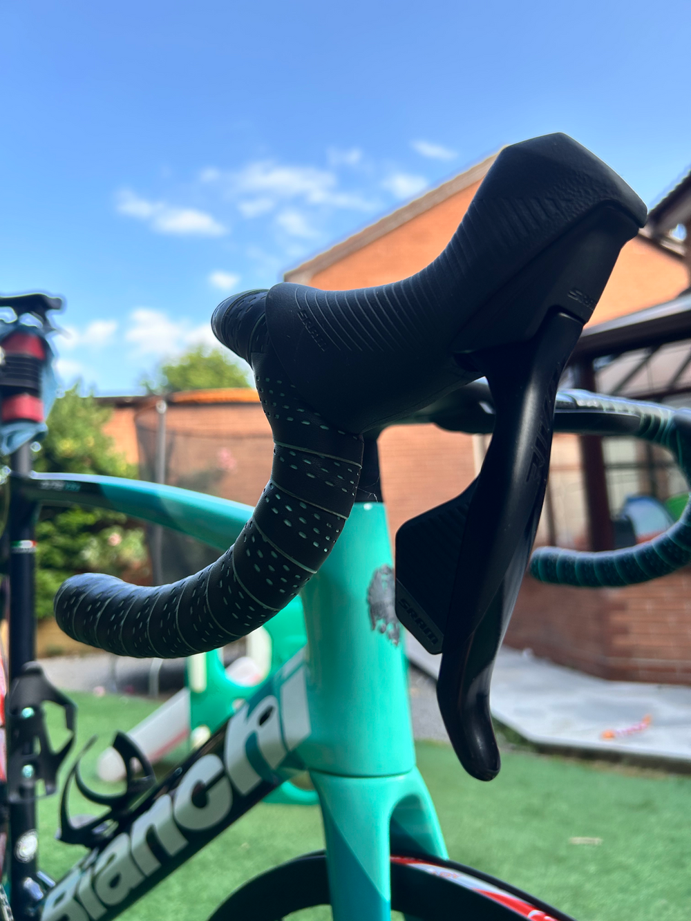 Bianchi Oltre XR4 - Rival eTap AXS 2022