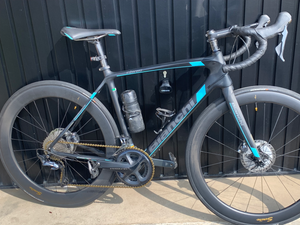 Bianchi Intenso Disc Ultegra 2021