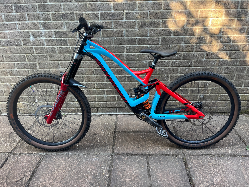 Mondraker Summum Carbon Pro Team 27 5 2019