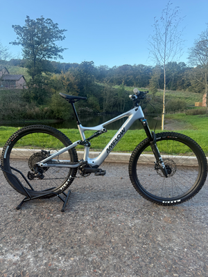 Amflow PL Carbon 2026