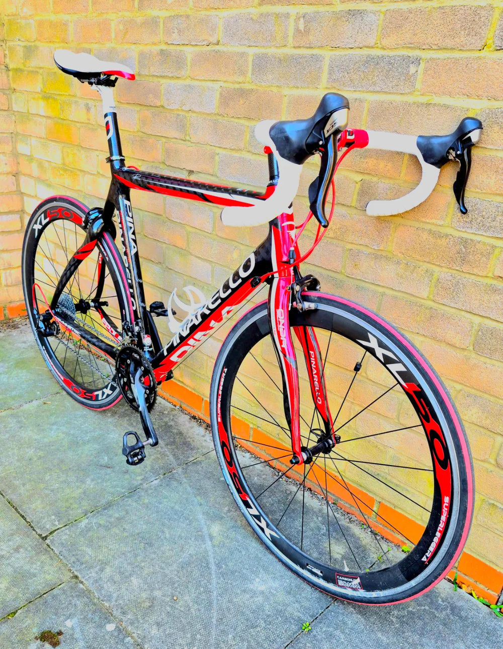 PINNARELLO PINARELLO FP DUE  MONOCOQUE 105 GROUPSET FULL CARBON ROAD BIKE 58CM23 inchesINCH FRAME  2015