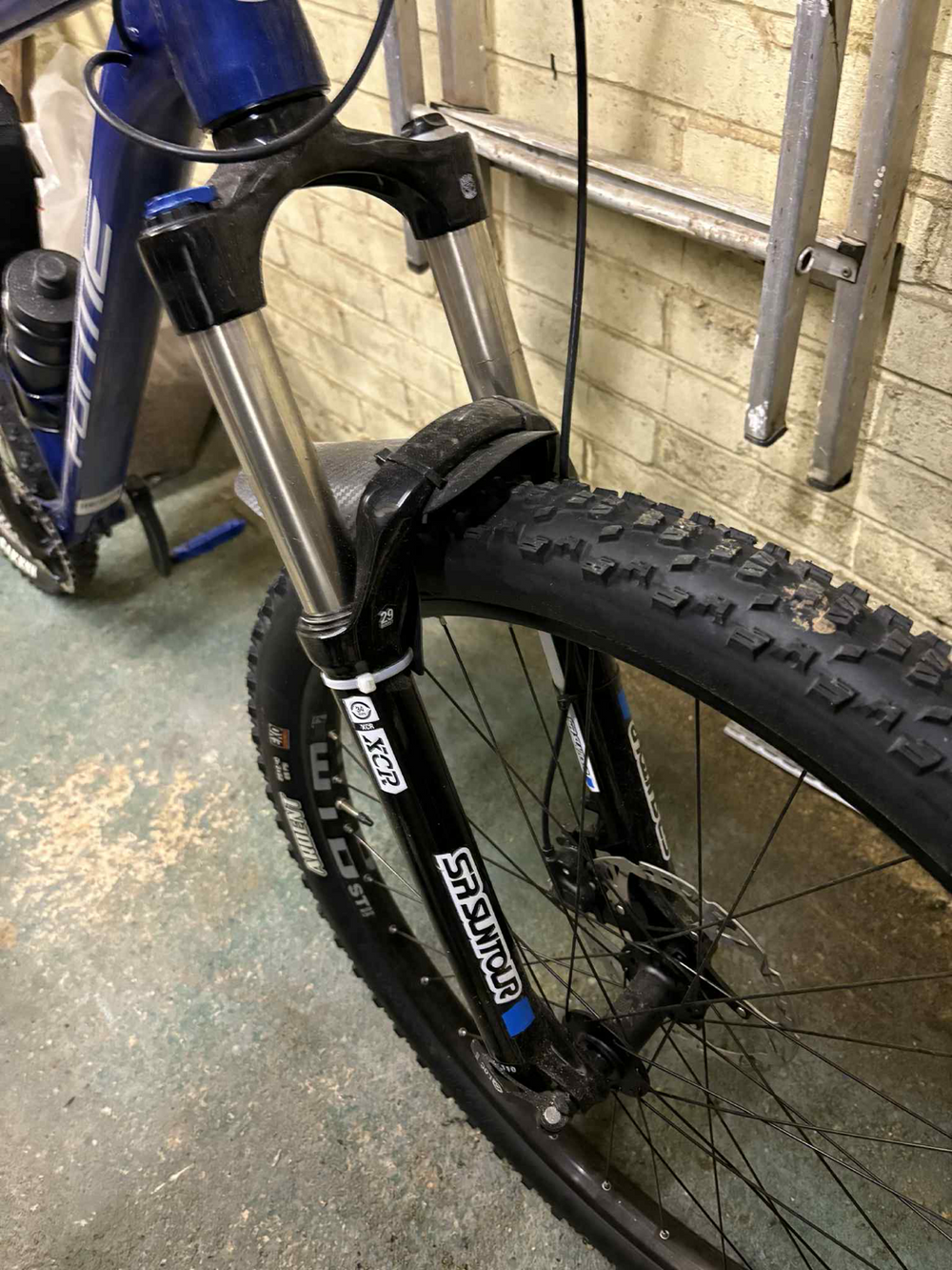 Forme Black rocks 2023