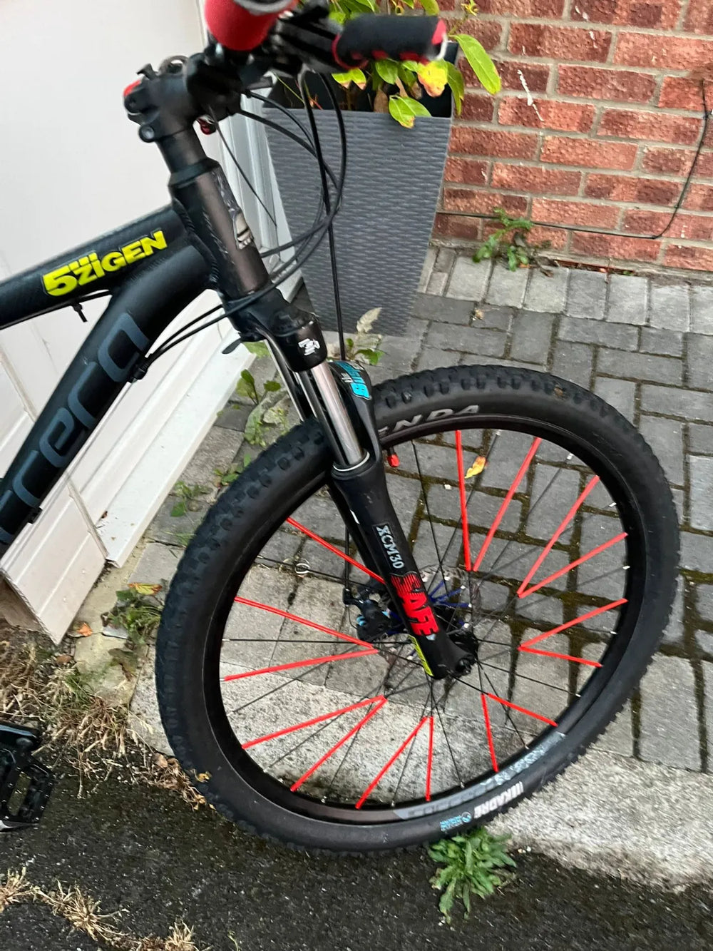 Carrera Vengeance Mens Mountain Bike (Without Puncture Protect) 2021