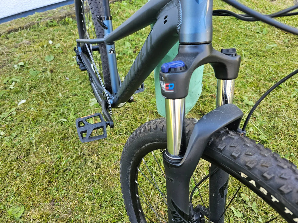 Specialised rockhopper  Comp 27.5 inches Mountain Bike 2023 - Hardtail MTB S, Satin Cast Battle Ship / Gloss Cast Battleship
