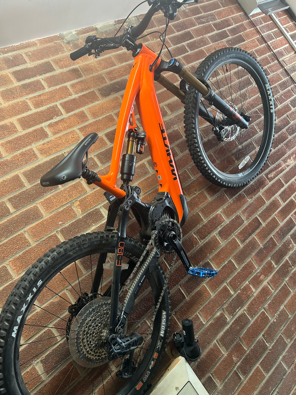 Whyte E-180 RSX Full Suspension 2025