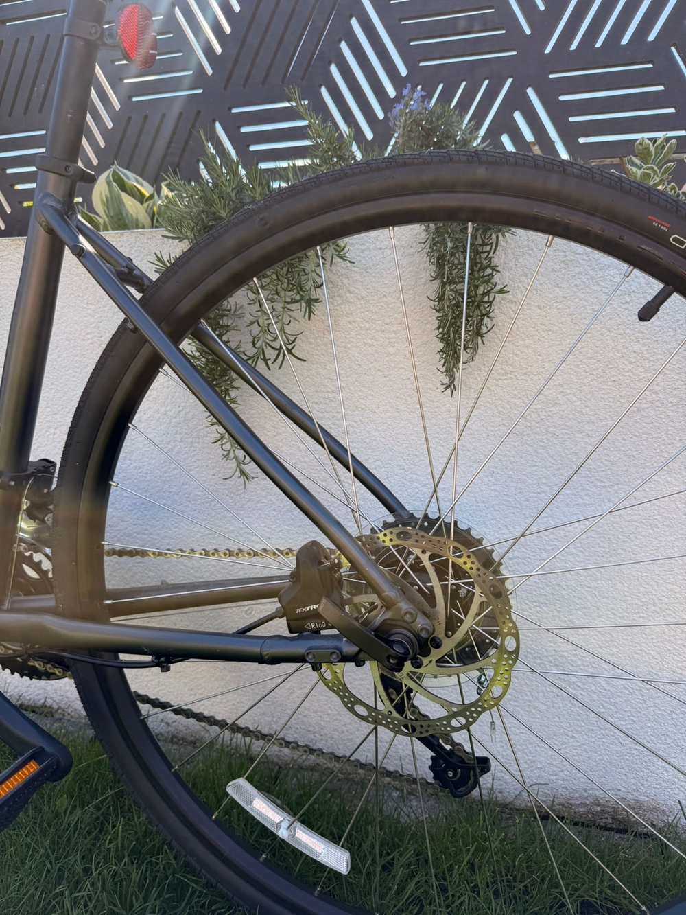 Trek Fx 2 Disc Equipped Stagger 2023