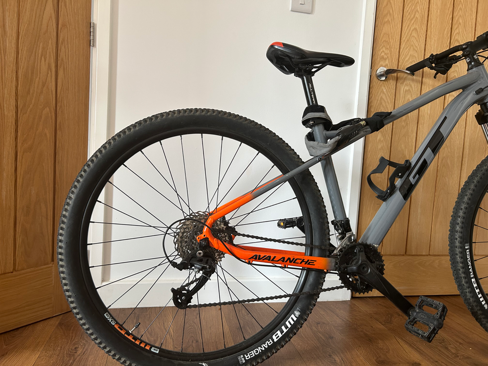 GT Avalanche Expert 2022
