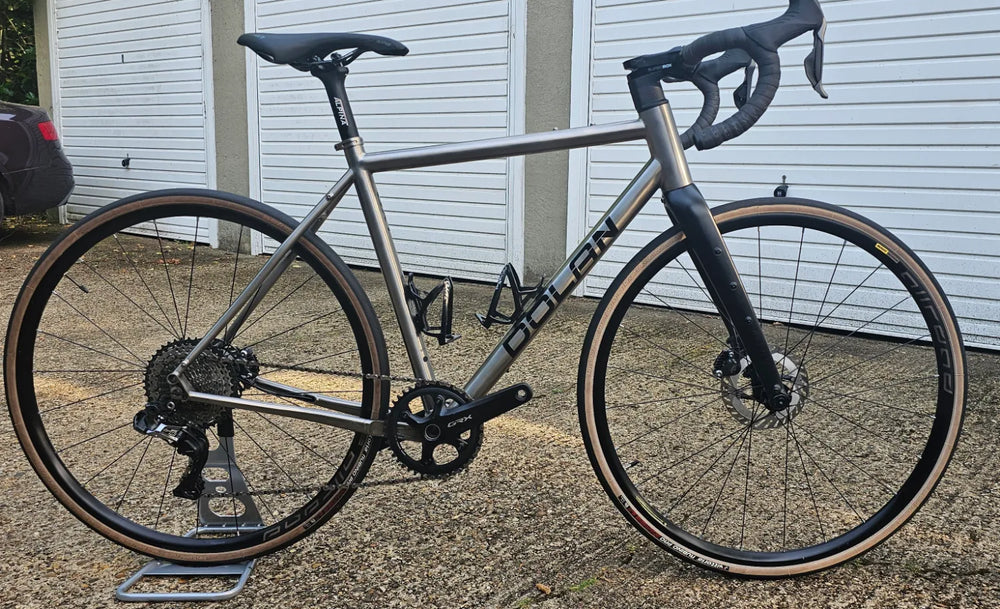 Dolan Dolan GXT Titanium Gravel Disc Bike - Shimano GRX RX815 DI2 2025
