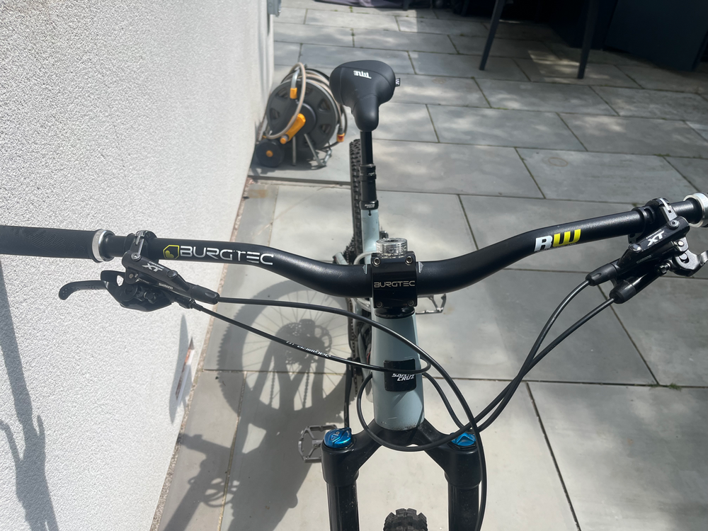Santa Cruz Bronson Carbon C 2025