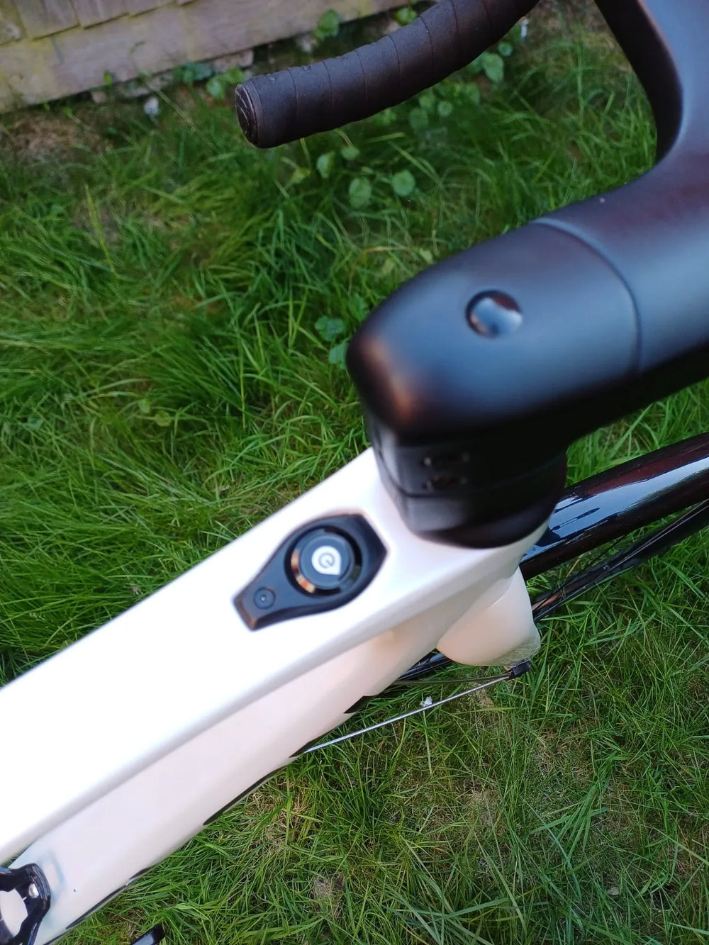 Dolan Atreus Carbon Road FSA - Shimano-12s-105 R7170-di2 2024