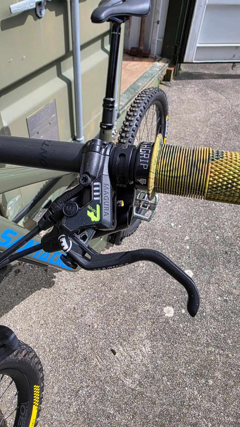 Santa Cruz BRONSON S / Carbon C 2023