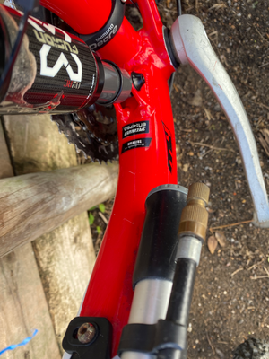 Specialized FSR XC Expert 2010 Full Suspension Mountain Bike