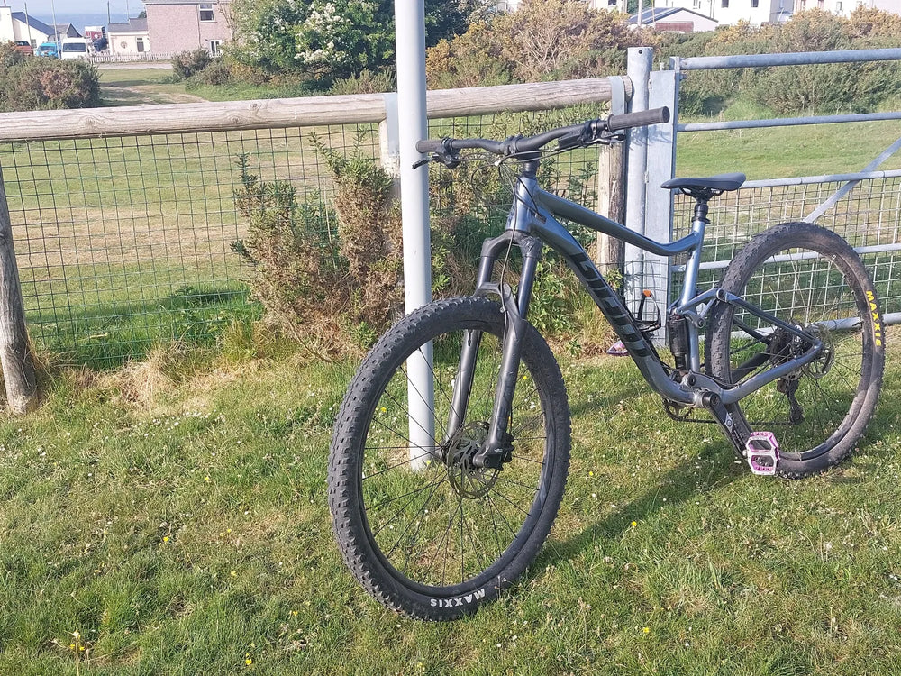 Giant Giant Trance 29 2 Full Suspension Mountain Bike Black