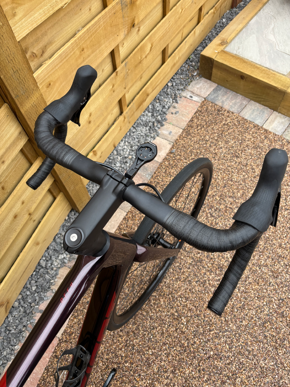 Giant Defy - Advanced 2 2024