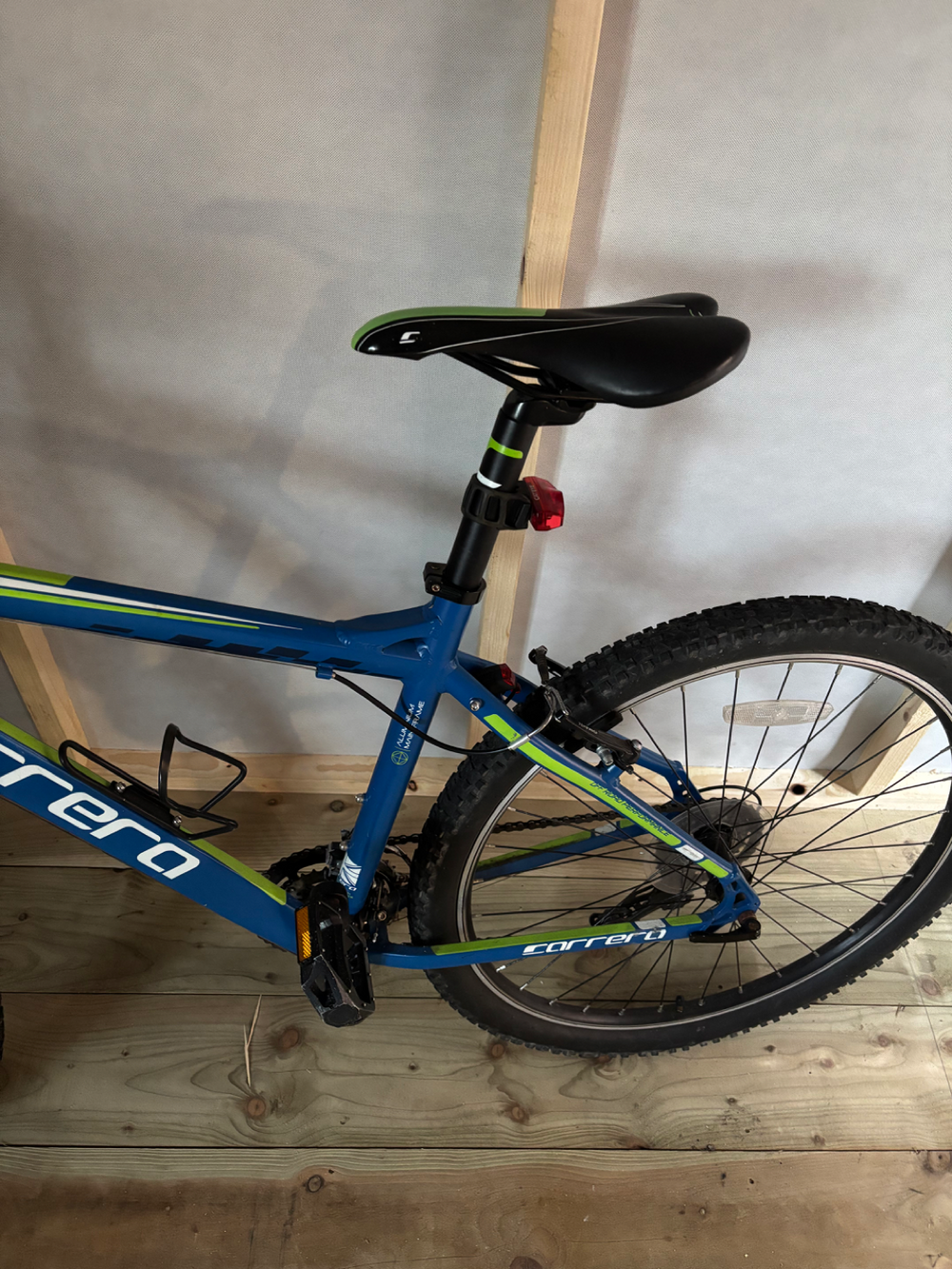 Carrera Valour Disc Mens Mountain Bike 2022