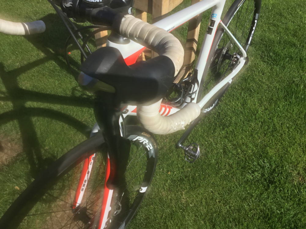 Giant Defy Advanced 2 Carbon Road 2026