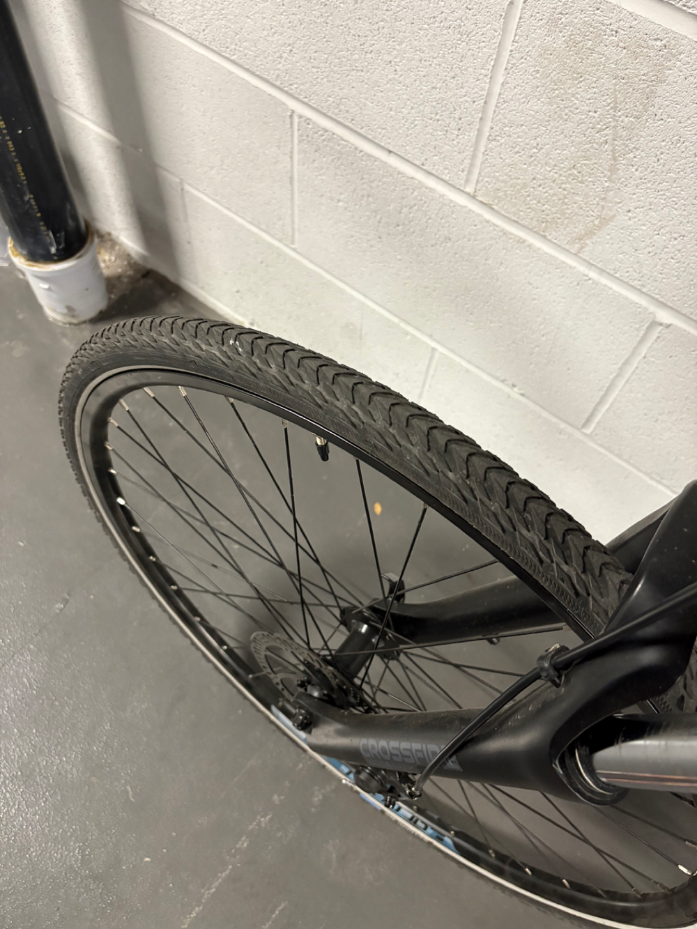 Carrera Crossfire 2 - MEDIUM18 INCH FRAME 2019