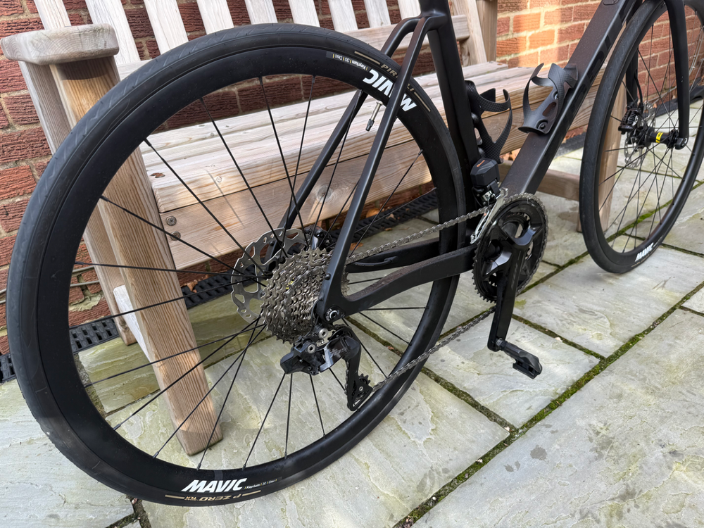 Ribble Endurance 725 Disc - Enthusiast, Shimano 105 Di2 2025