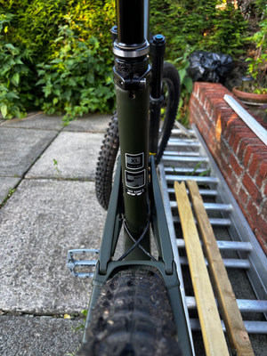 GT Sensor Carbon Elite 2025