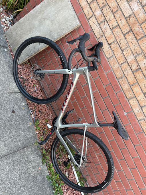 Giant Revolt Advanced 0 Gravel Road 2026