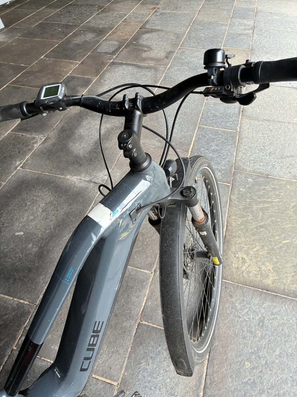 Cube Touring Hybrid 400 2022