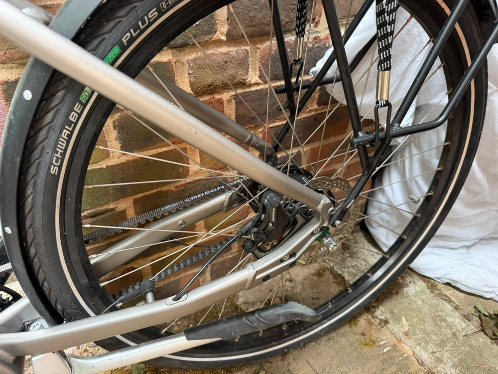 Unibike Unibike Shimano STEPS E-City Bike 28in 250W Mid-Drive Disc Brakes Grey Rack 2023
