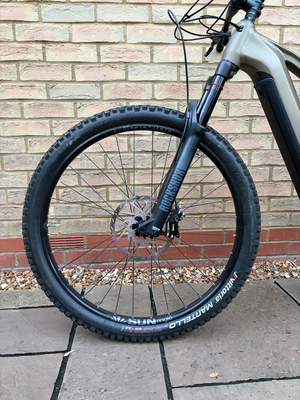 Rockrider Stilus E-All Mountain 2022