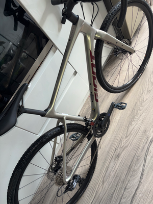 Giant Revolt Advanced 2 Gravel Road 2024
