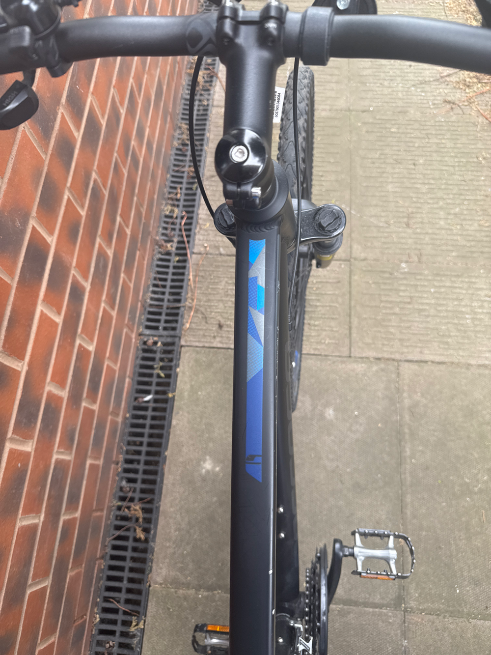 Carrera Crossfire 2 Mens Hybrid Bike 2021