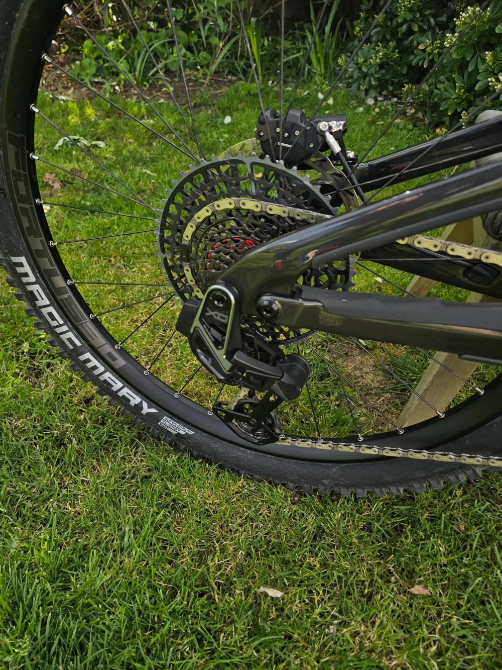 Yeti LTe C2 Podium Edition MX AXS 2026
